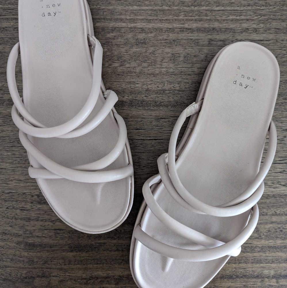 SIZE 7 SHOES - A NEW DAY AND EXPRESS